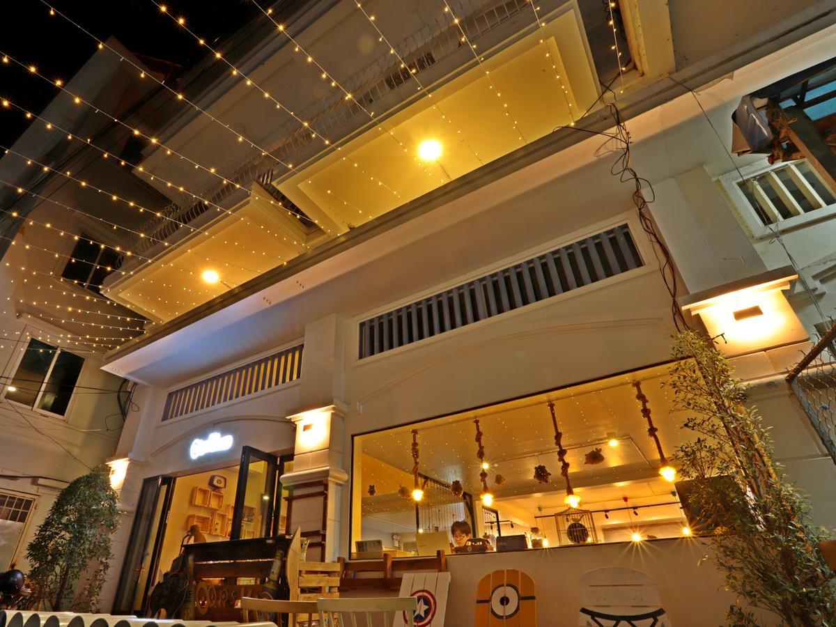 Oops Albergue Siem Reap