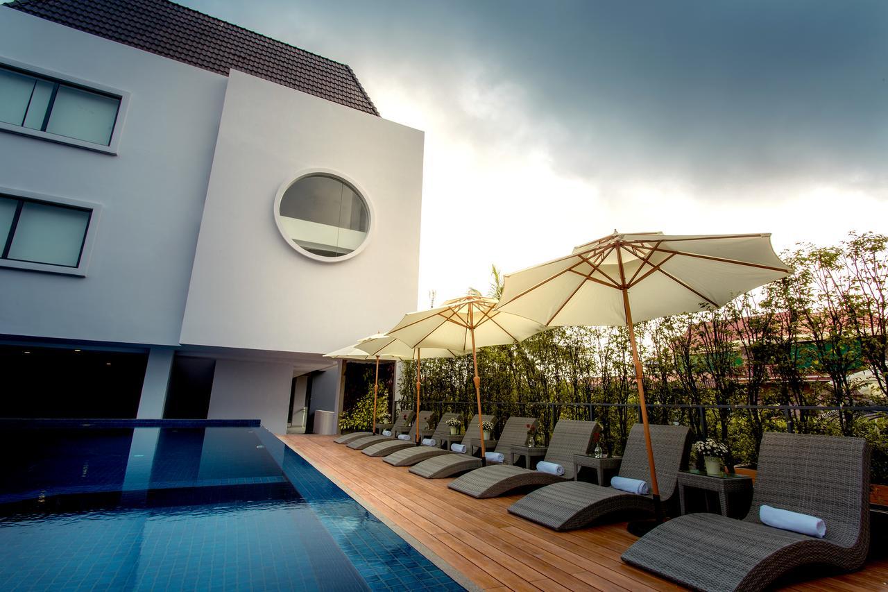 Damrei & Hotel Siem Reap