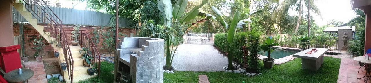 Manuela Eric Homestay Siem Reap