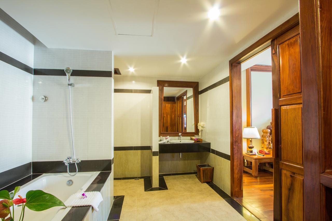 Royal Empire Premium Hotel 4*