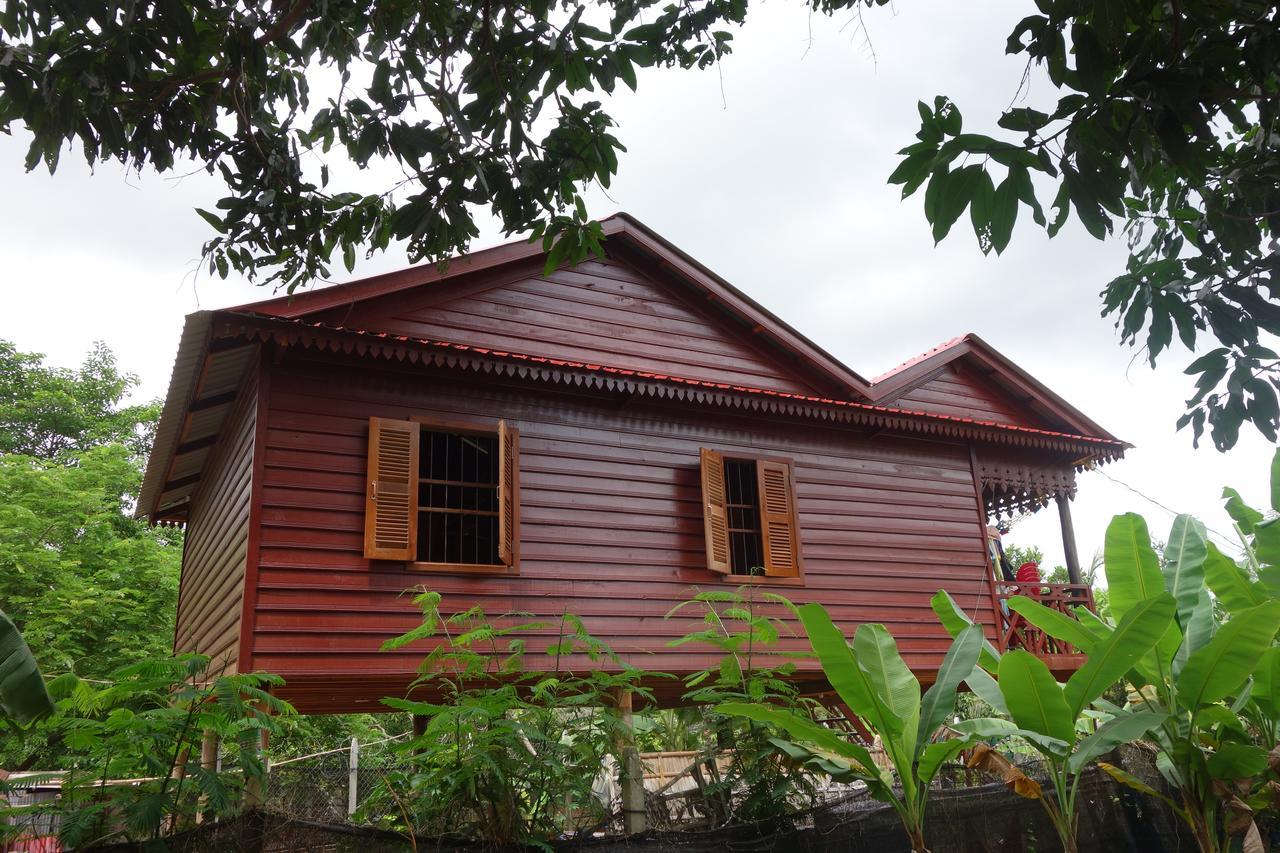 Casa di campagna Authentic Cambodian Angkor