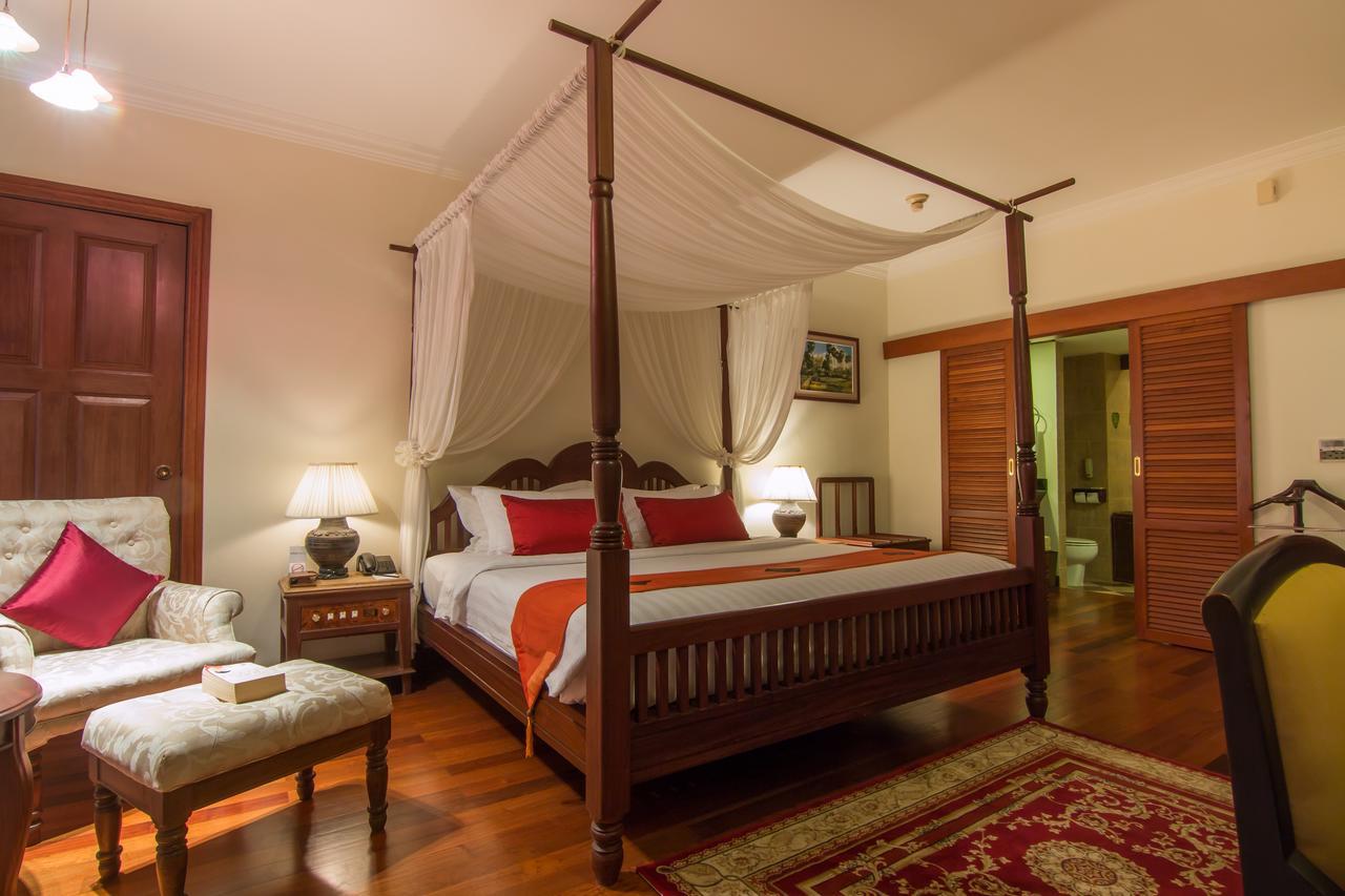 Palace & Siem Reap