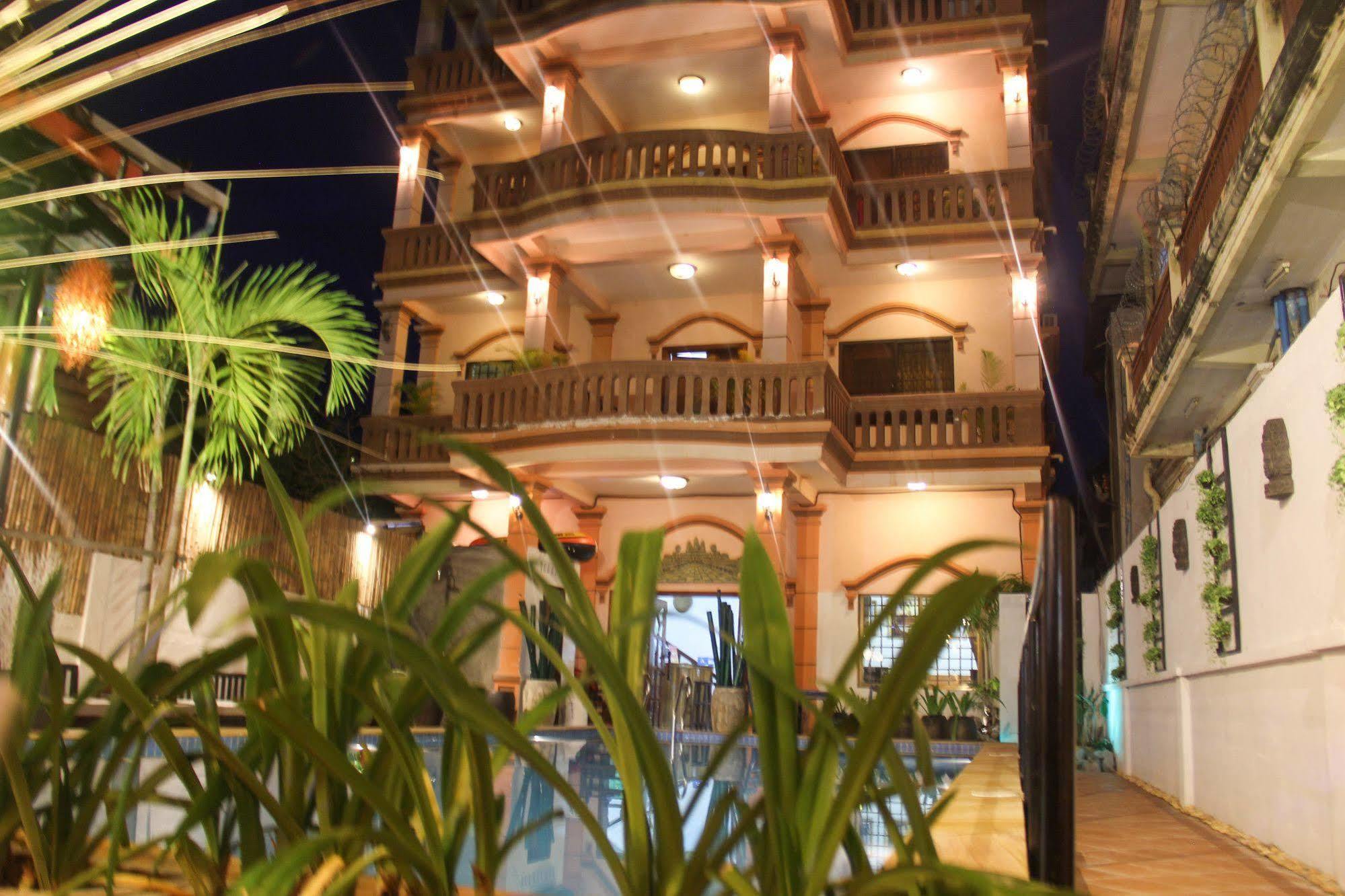 Hotel Tropical Breeze