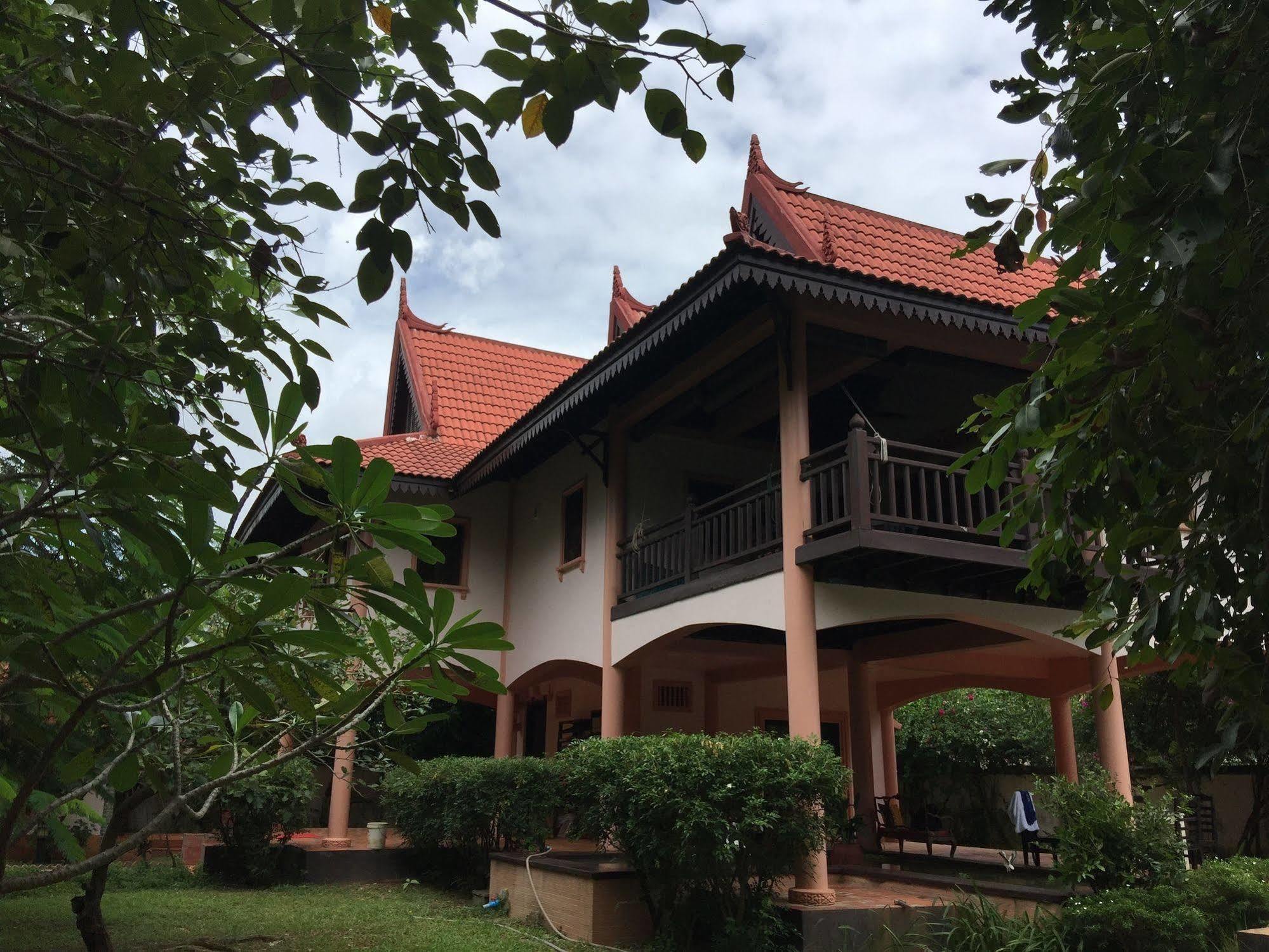 Relax And Angkor Hotel