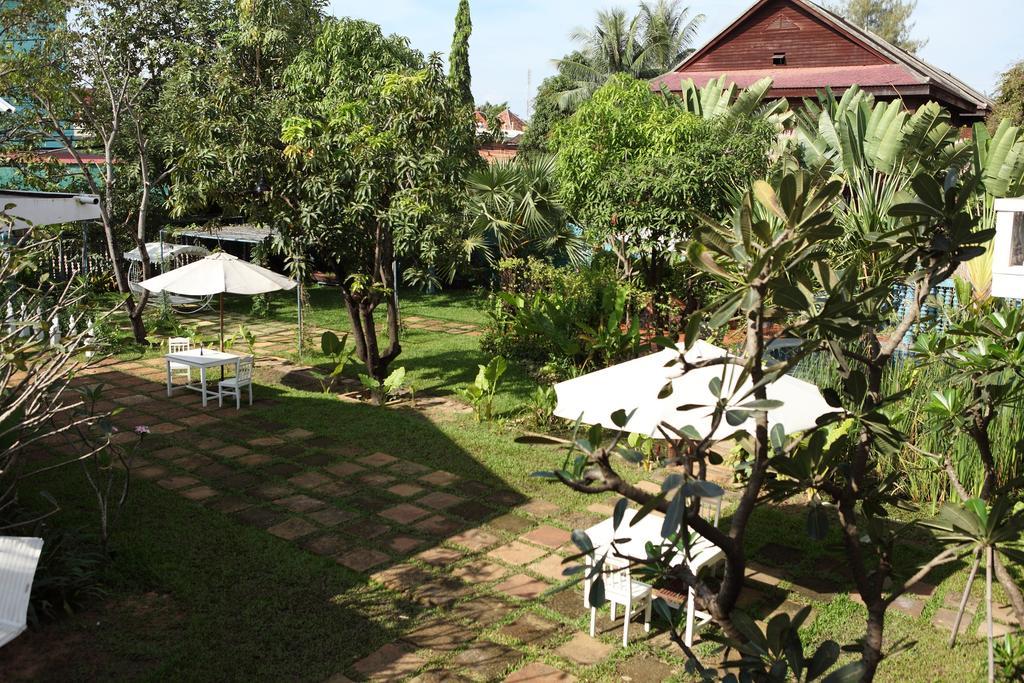 The Frangipani Garden & Hotel 3*