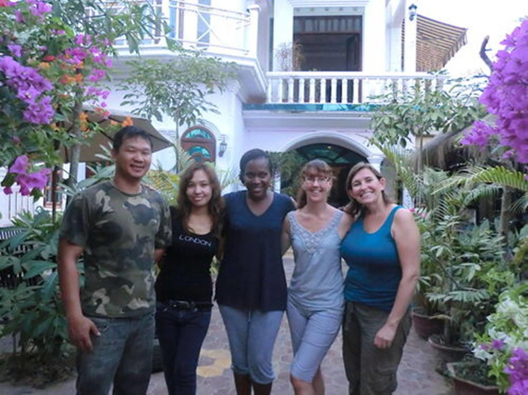 Eocambo Hotel