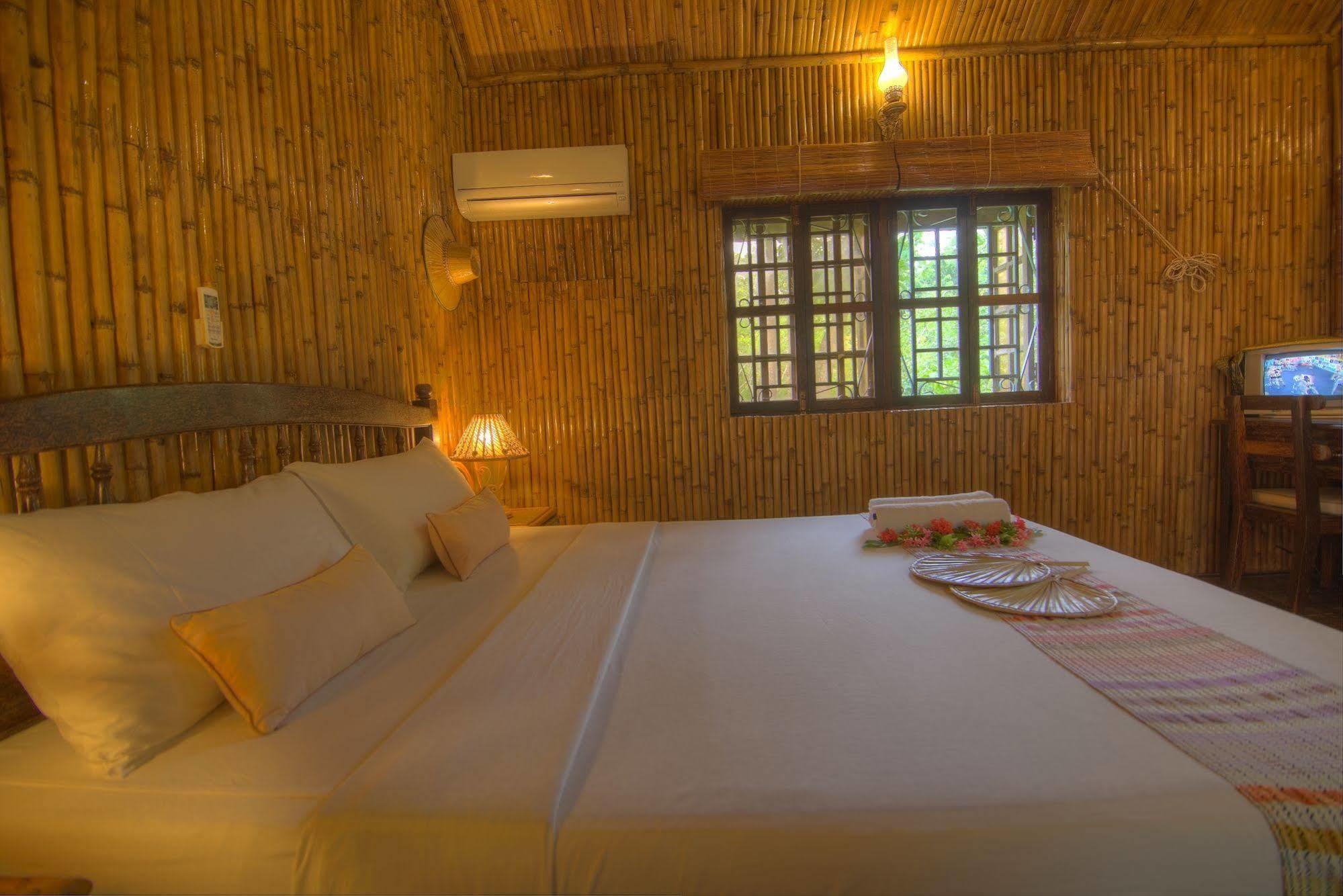 Palm Village & Resort 4*