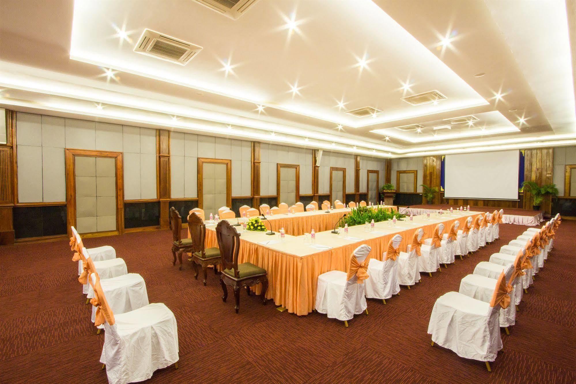 Royal Empire Premium 4* Siem Reap