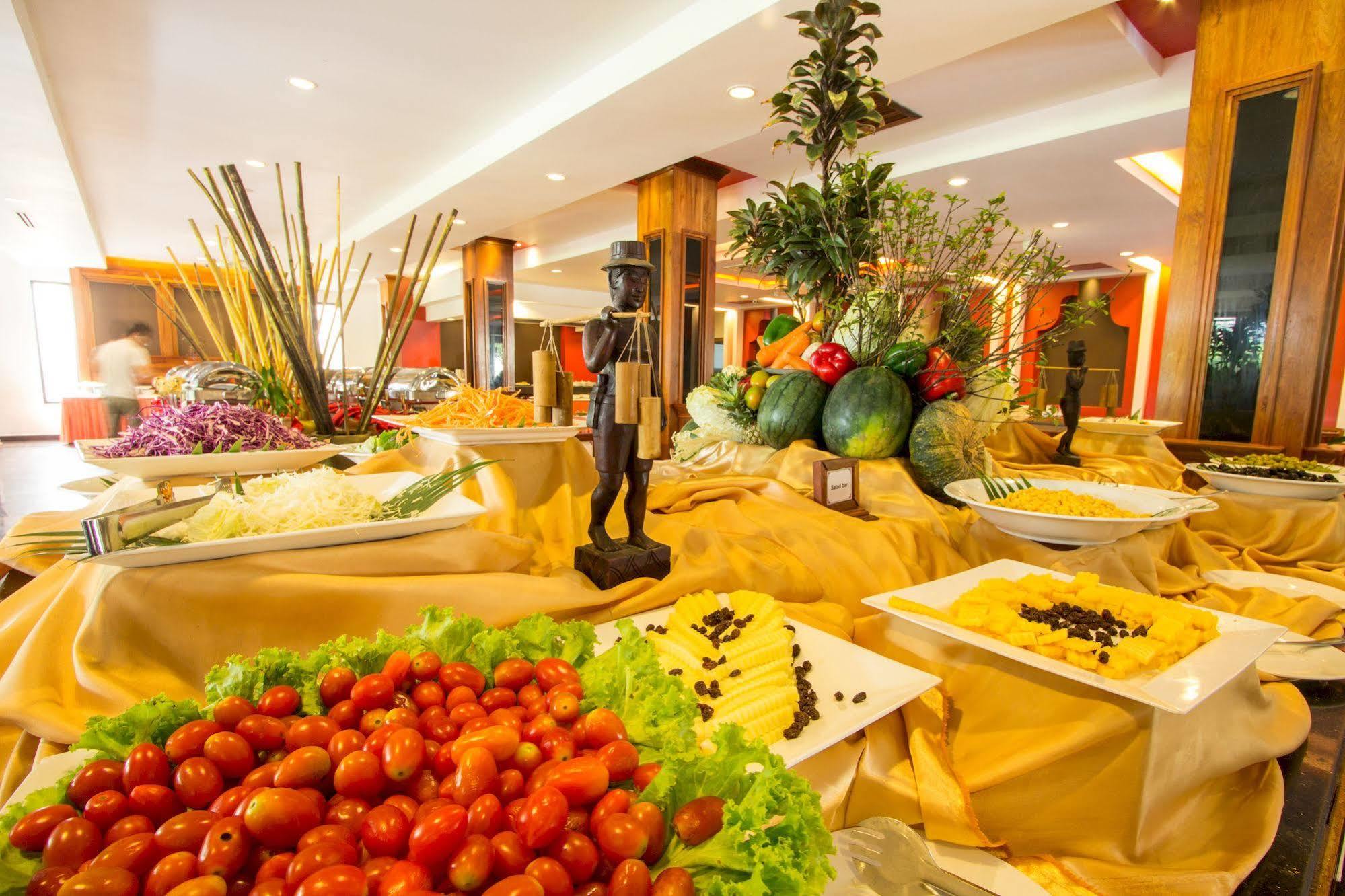 Royal Empire Premium Hotel 4*