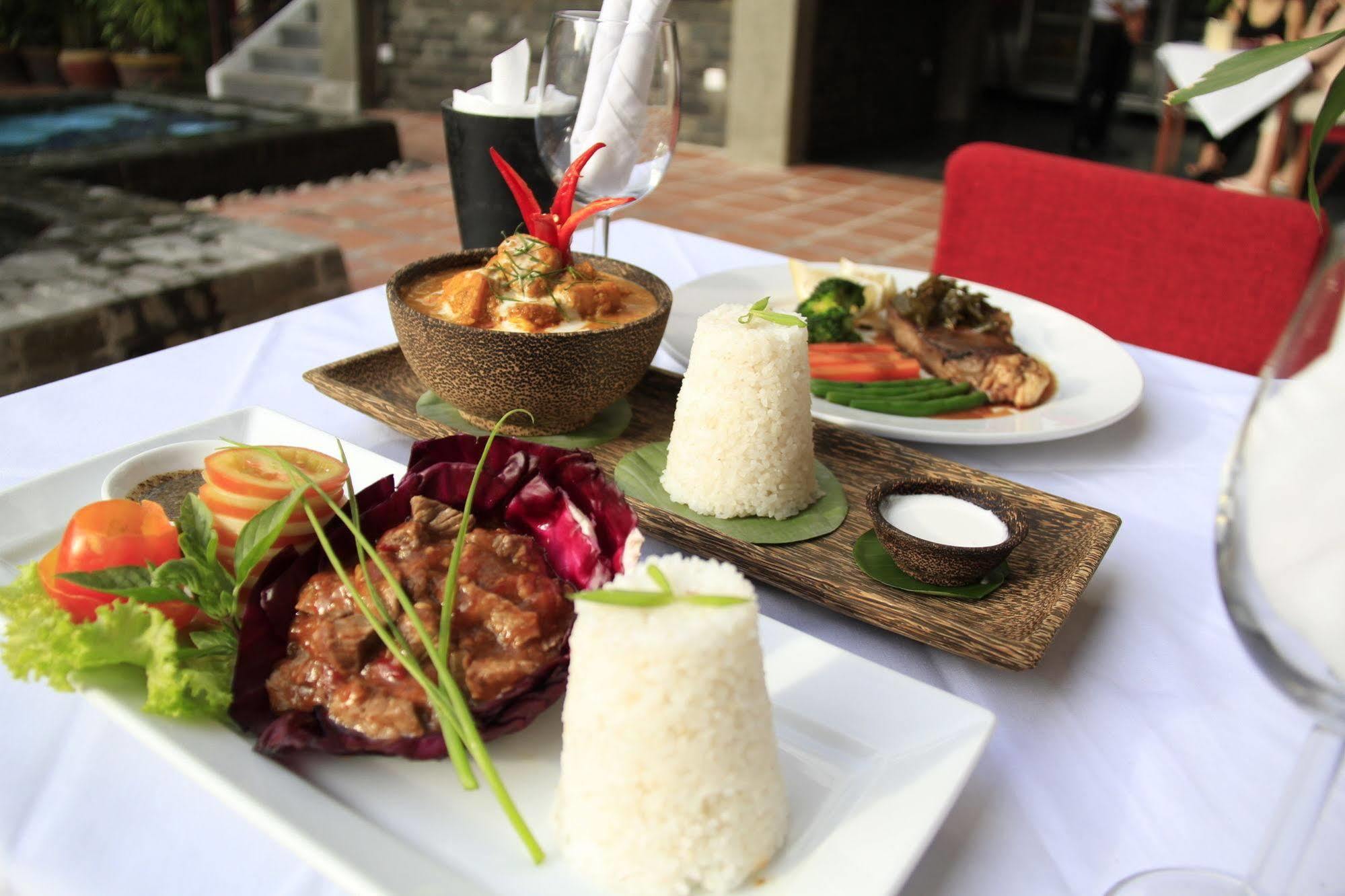 Mekong Angkor Palace 3* Siem Reap