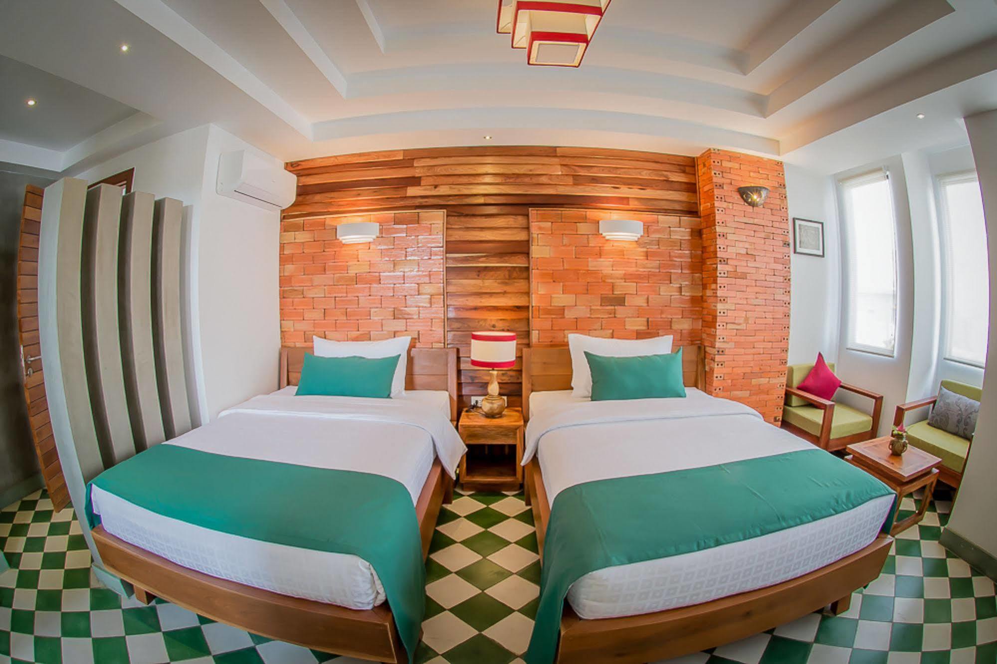Primefold Hotel 4*