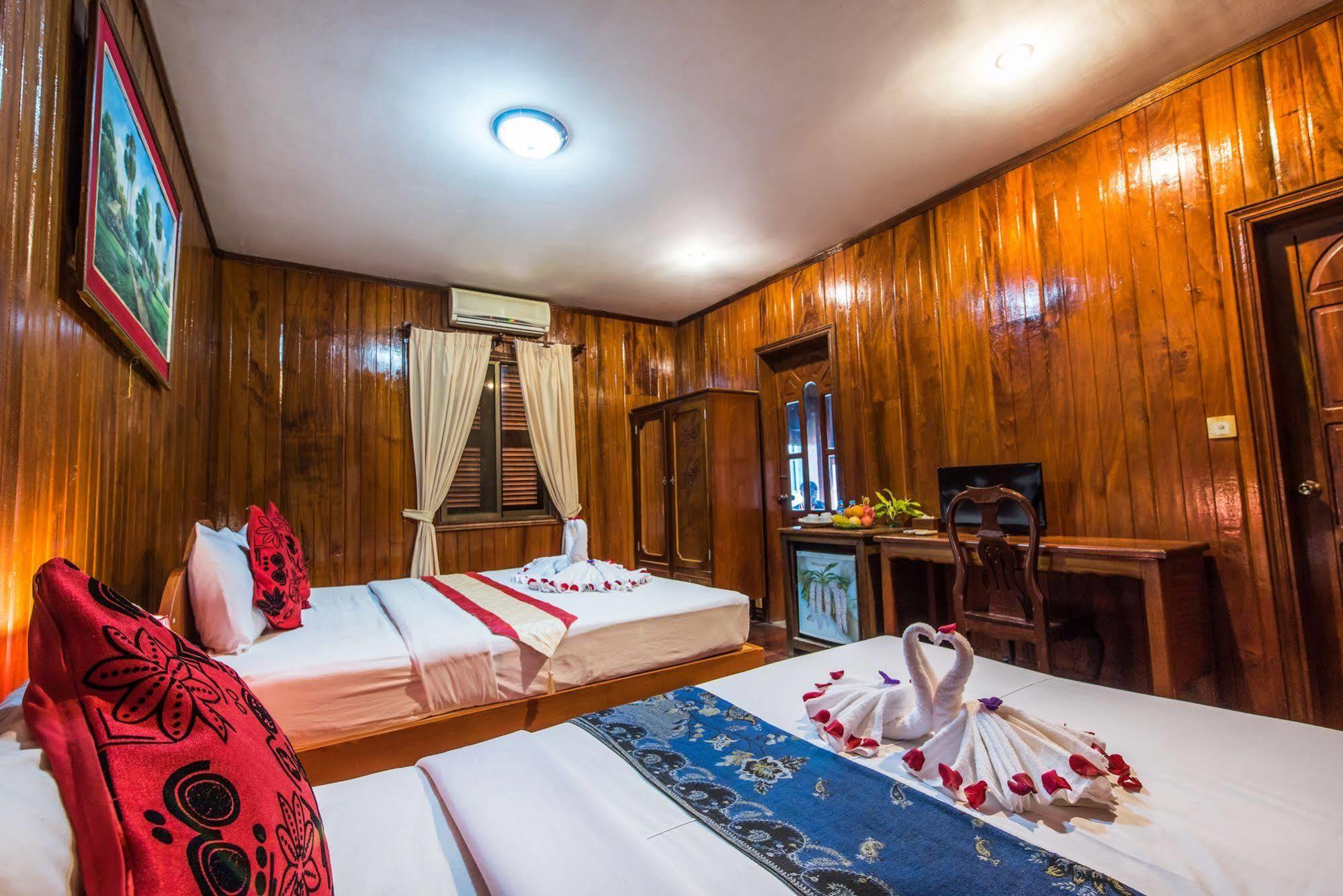 Neak Pean - Wooden House Hotel Siem Reap