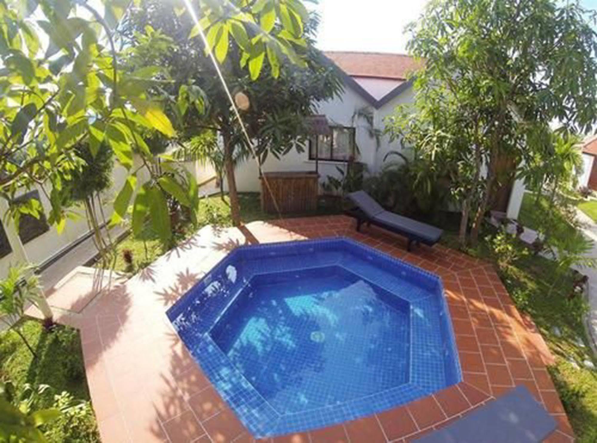 Resort And Sweet Angkor 4*