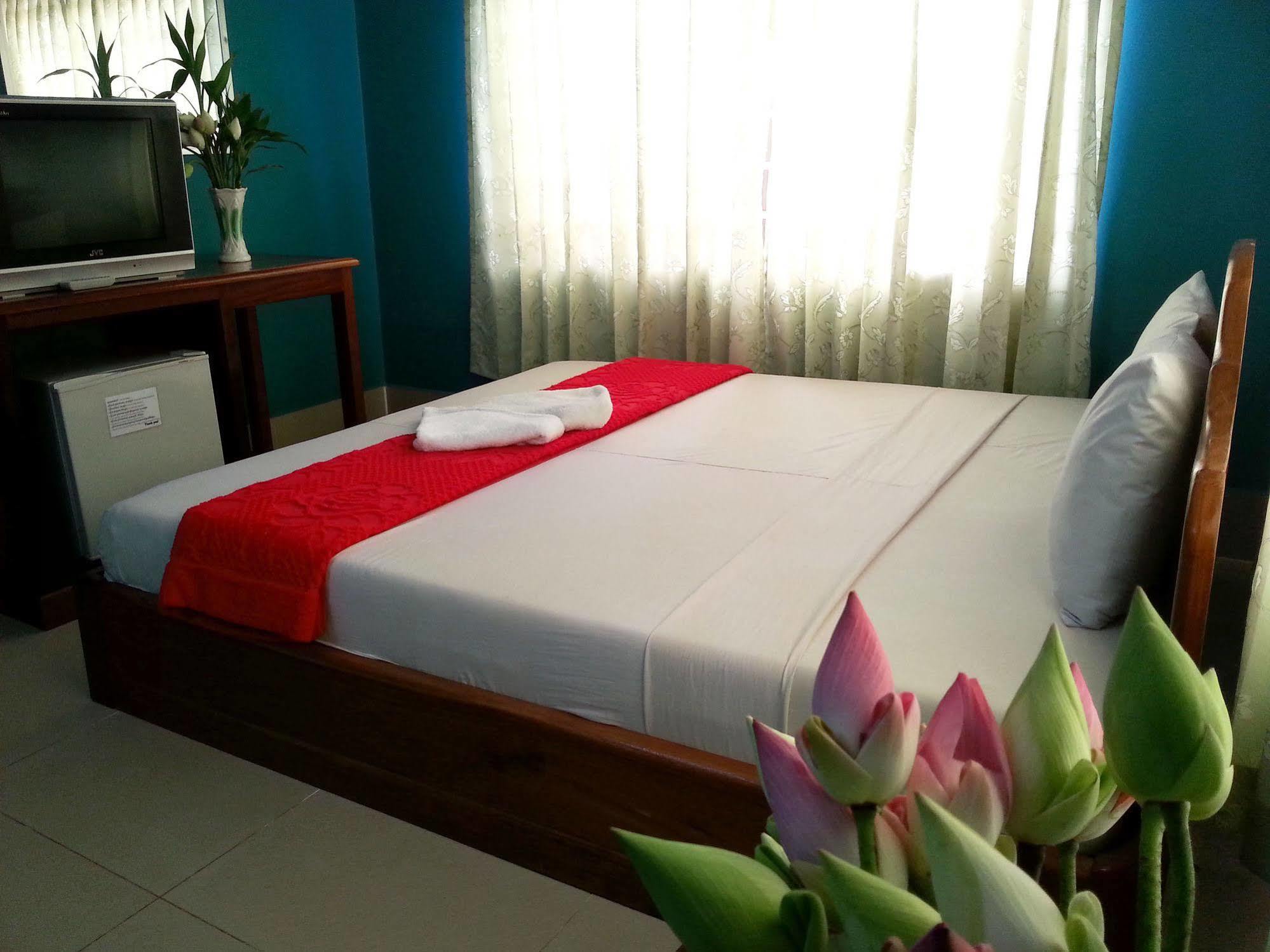 Ta Som & Tour Services Siem Reap