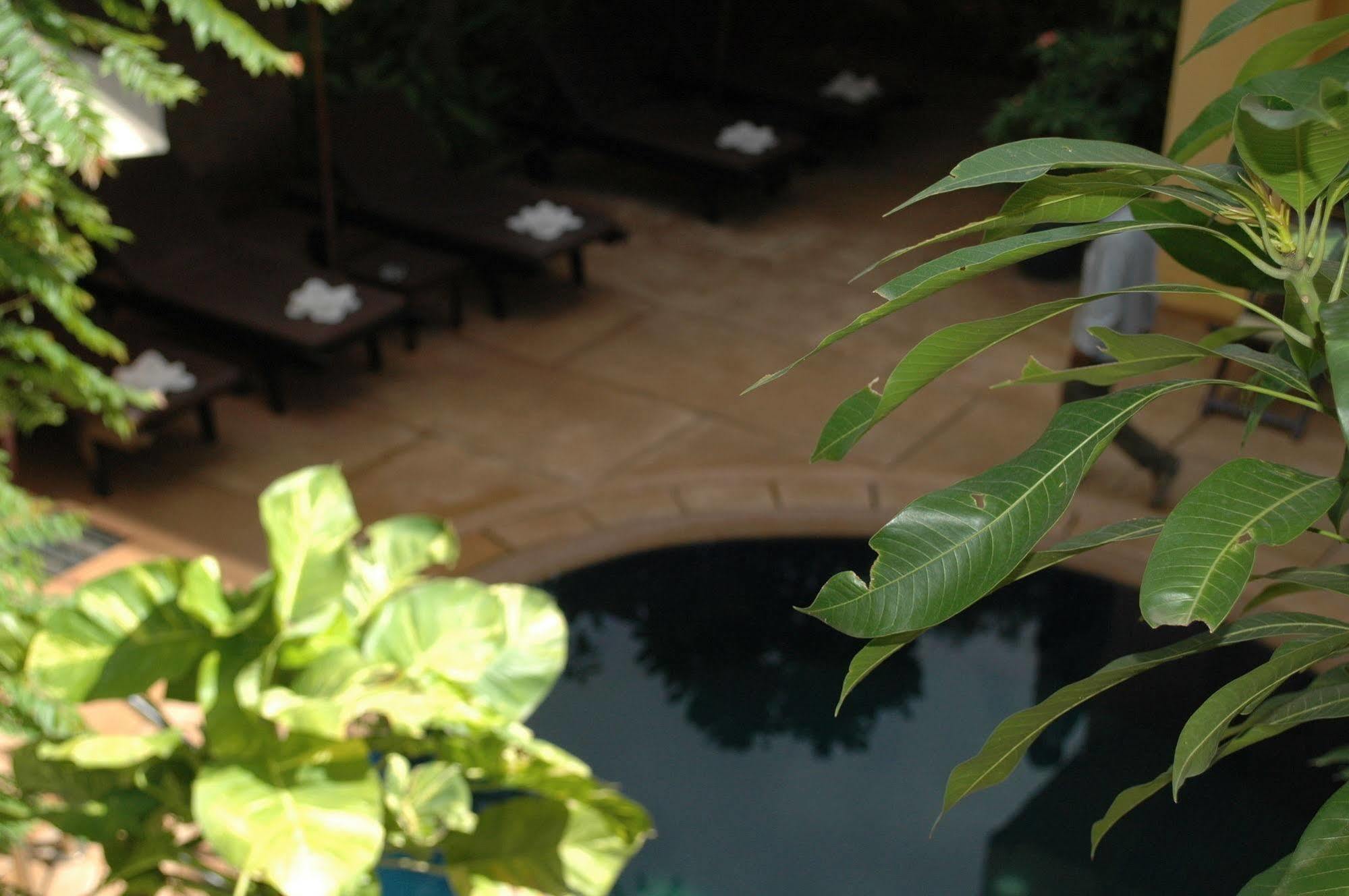 Robam Hotel