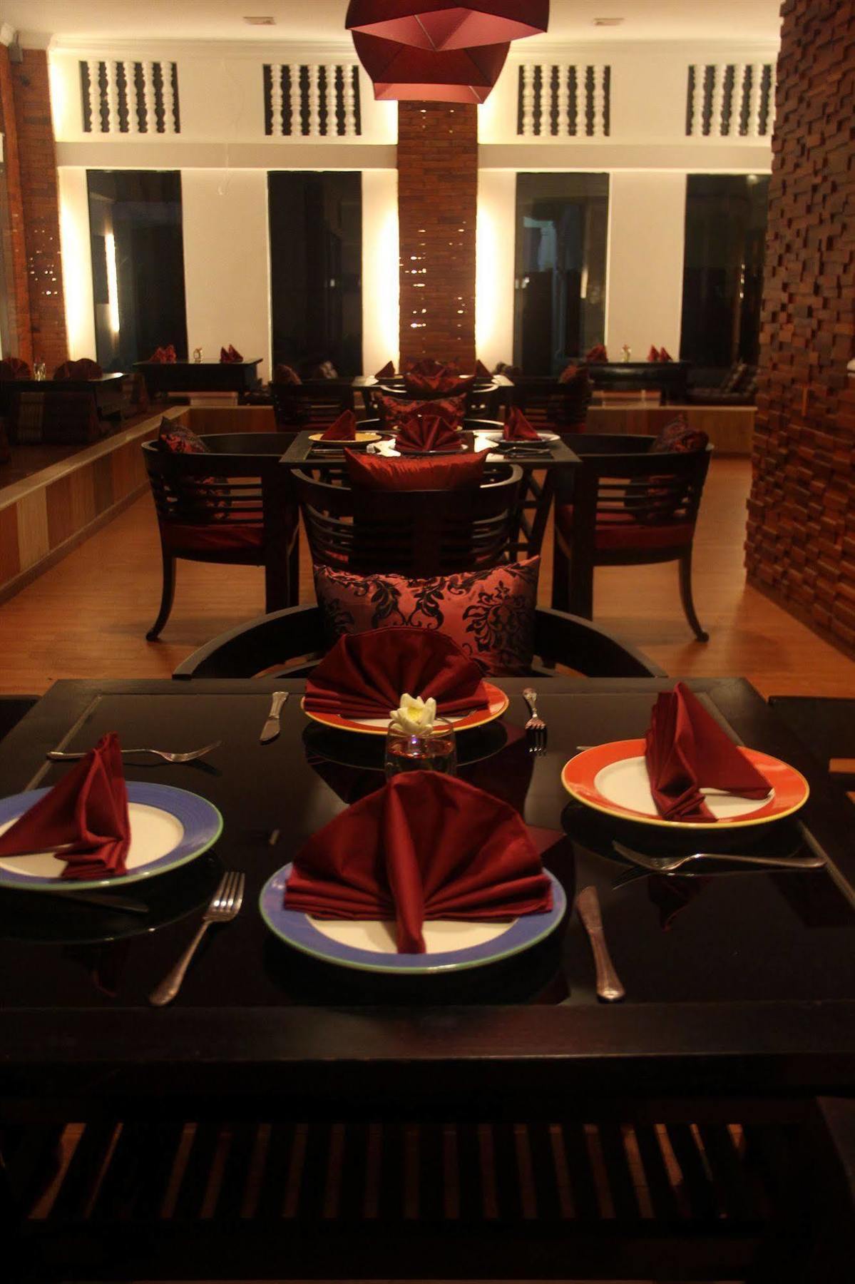 Asrama Route 66 Music Restaurant & Siem Reap