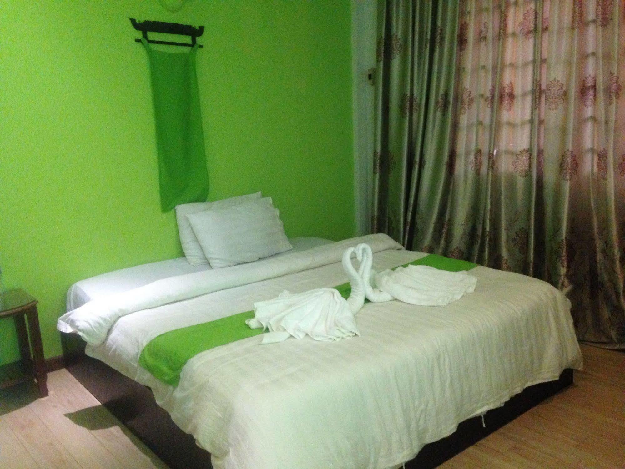 Asrama Route 66 Music Restaurant & Siem Reap