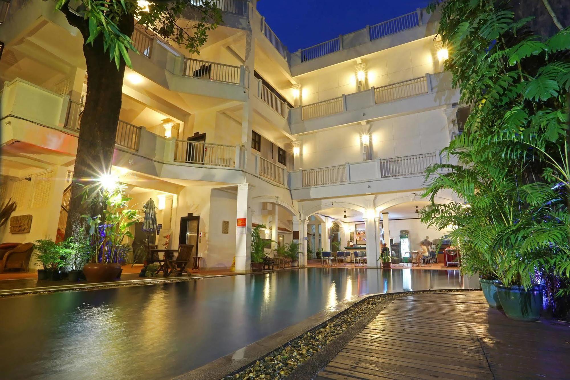 Grand Sunset Angkor Hotel