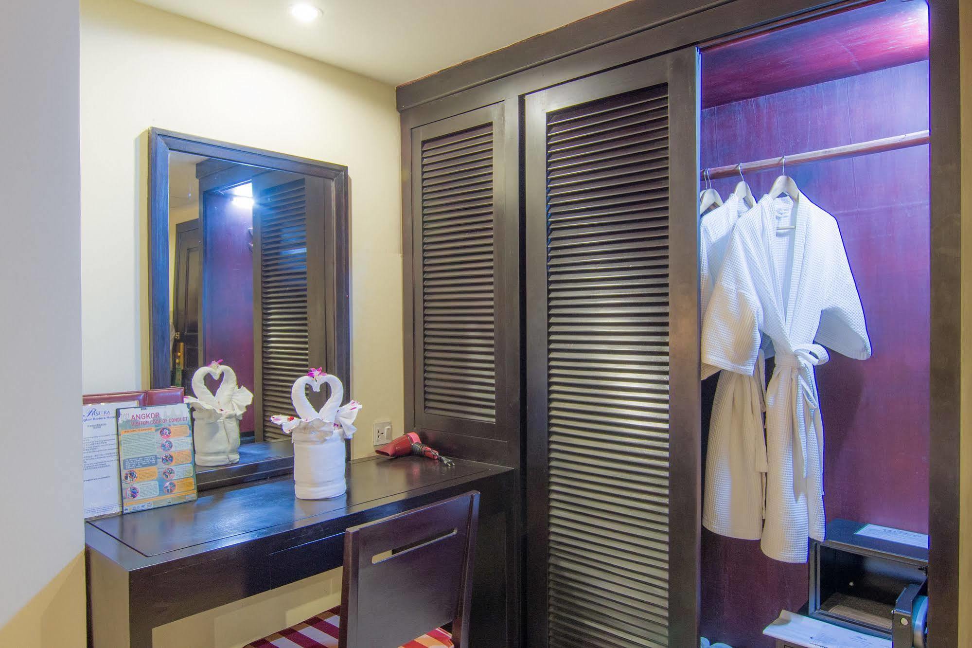 Hotel Angkor Riviera 4*