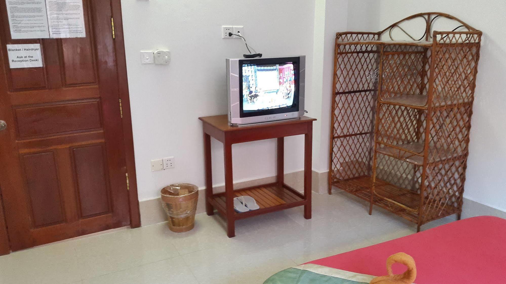 Schein & Restaurant 2* Siem Reap