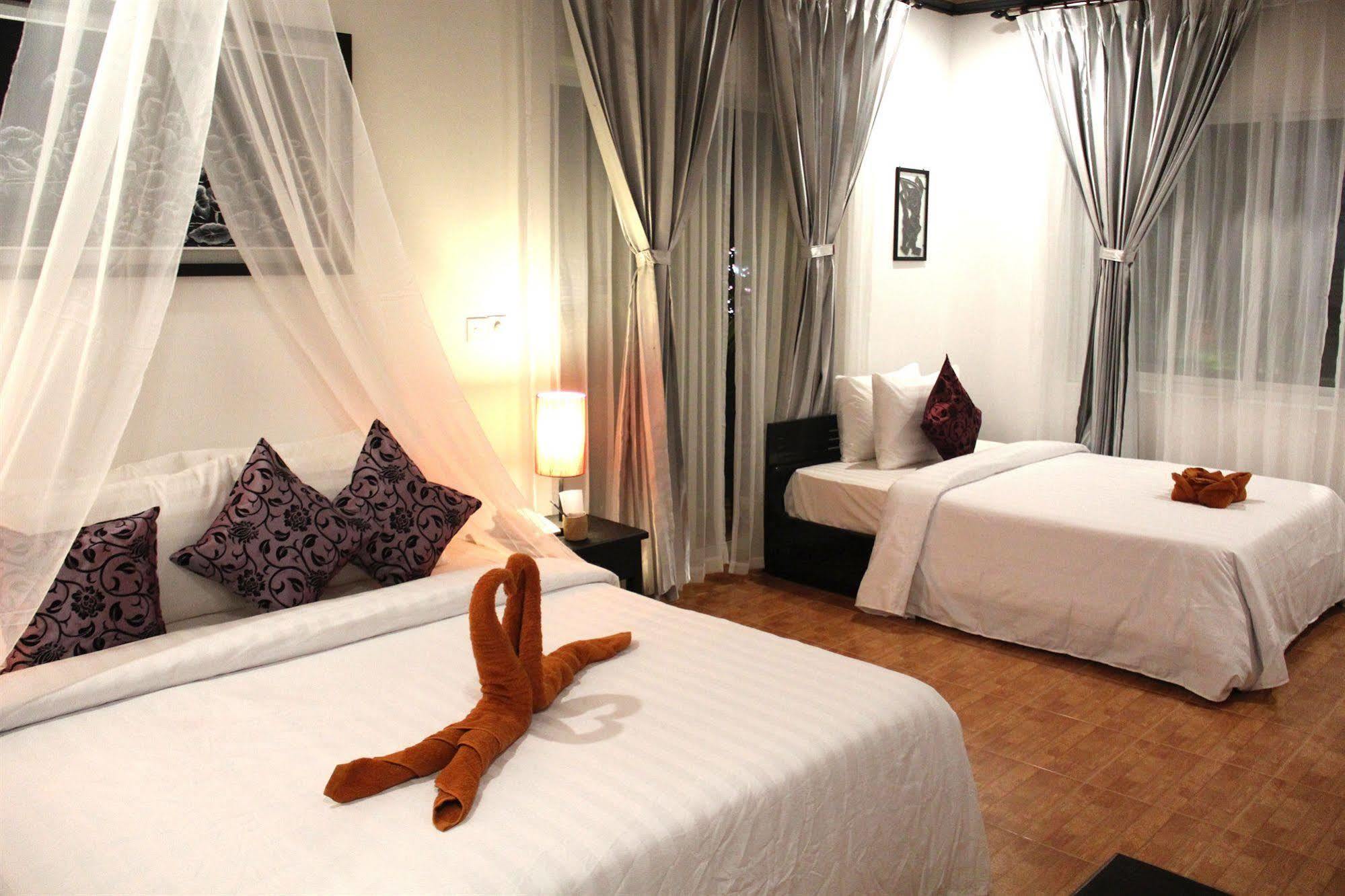 Golden Orchid Angkor 3*