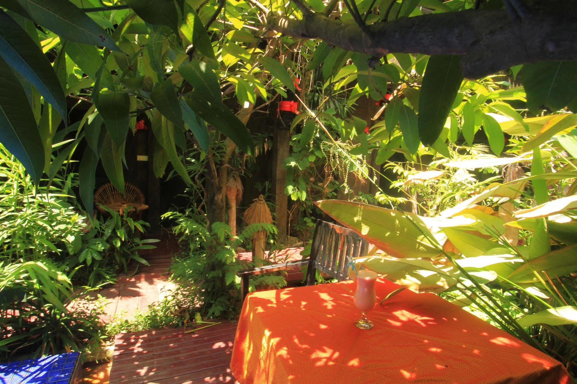 Petit Temple &