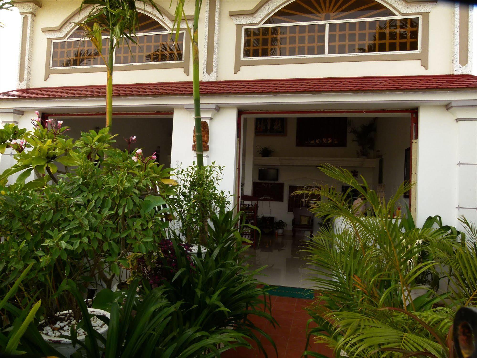 Overflow Hotel Siem Reap