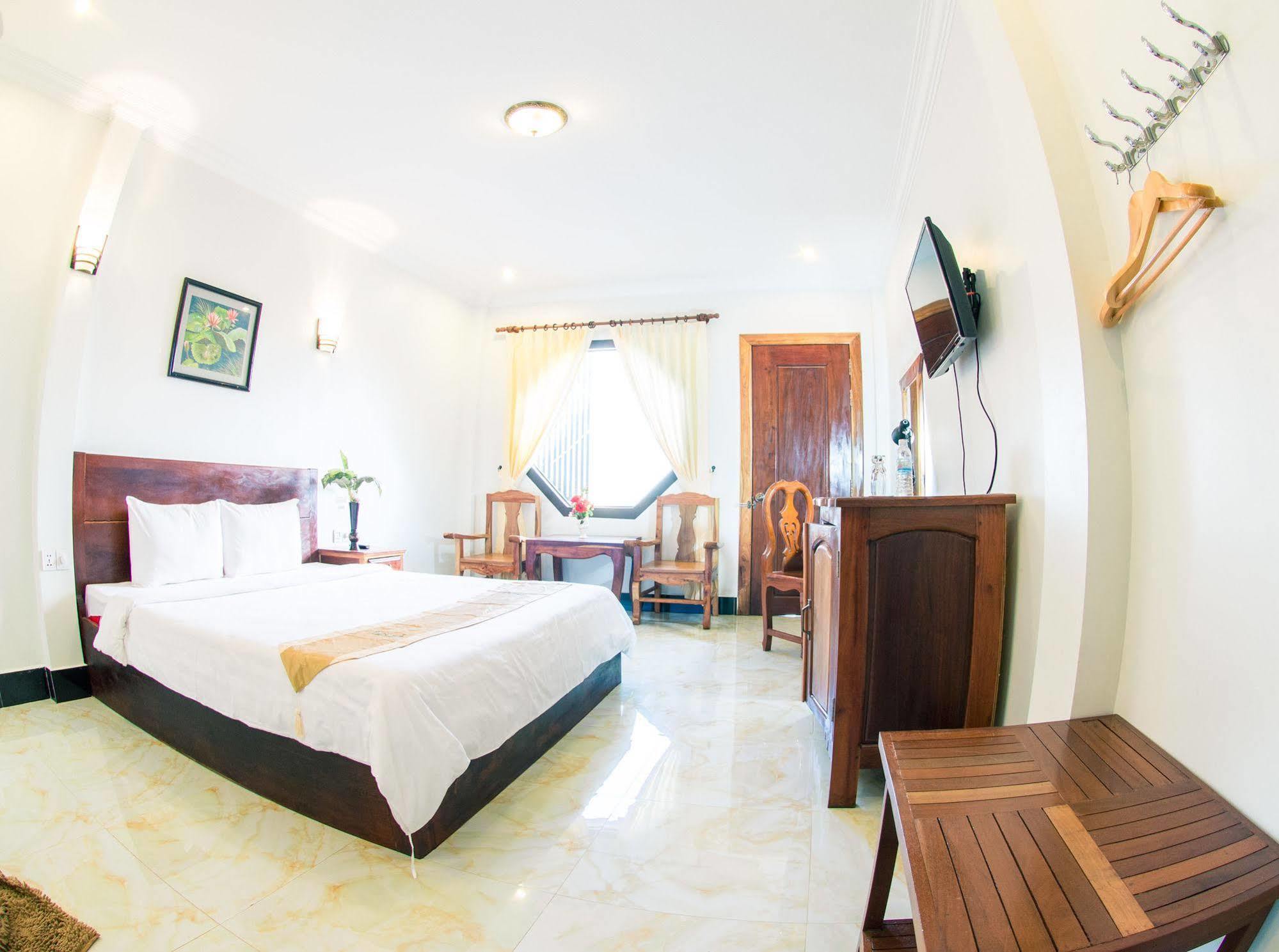 Angkor Udom 2*
