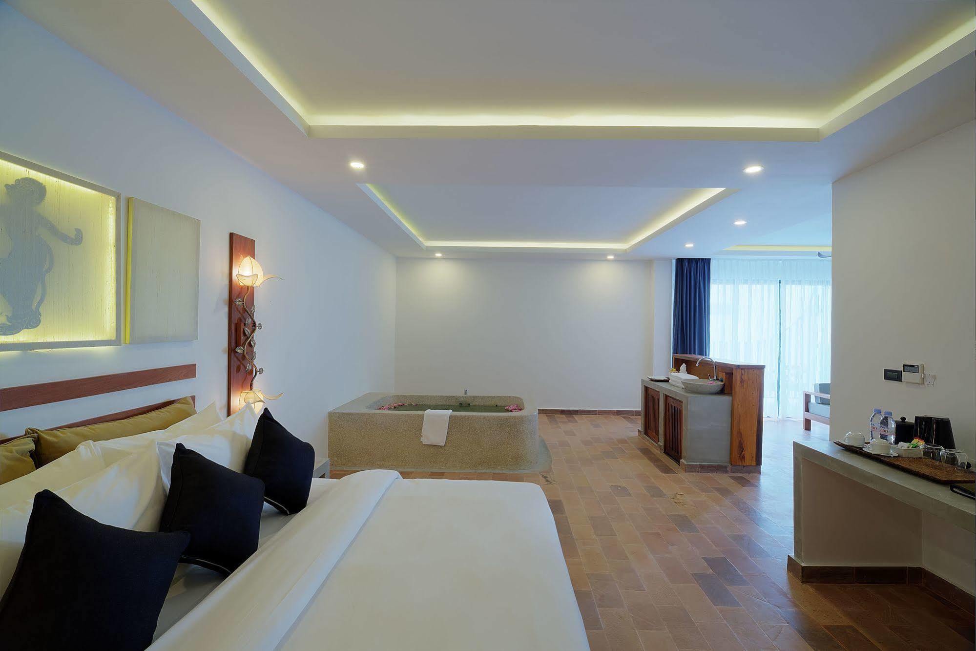 The Thirdfold Hotel