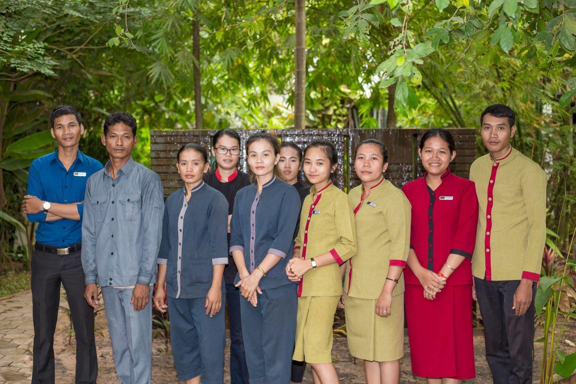 Ashia & Lounge Khách sạn 3*