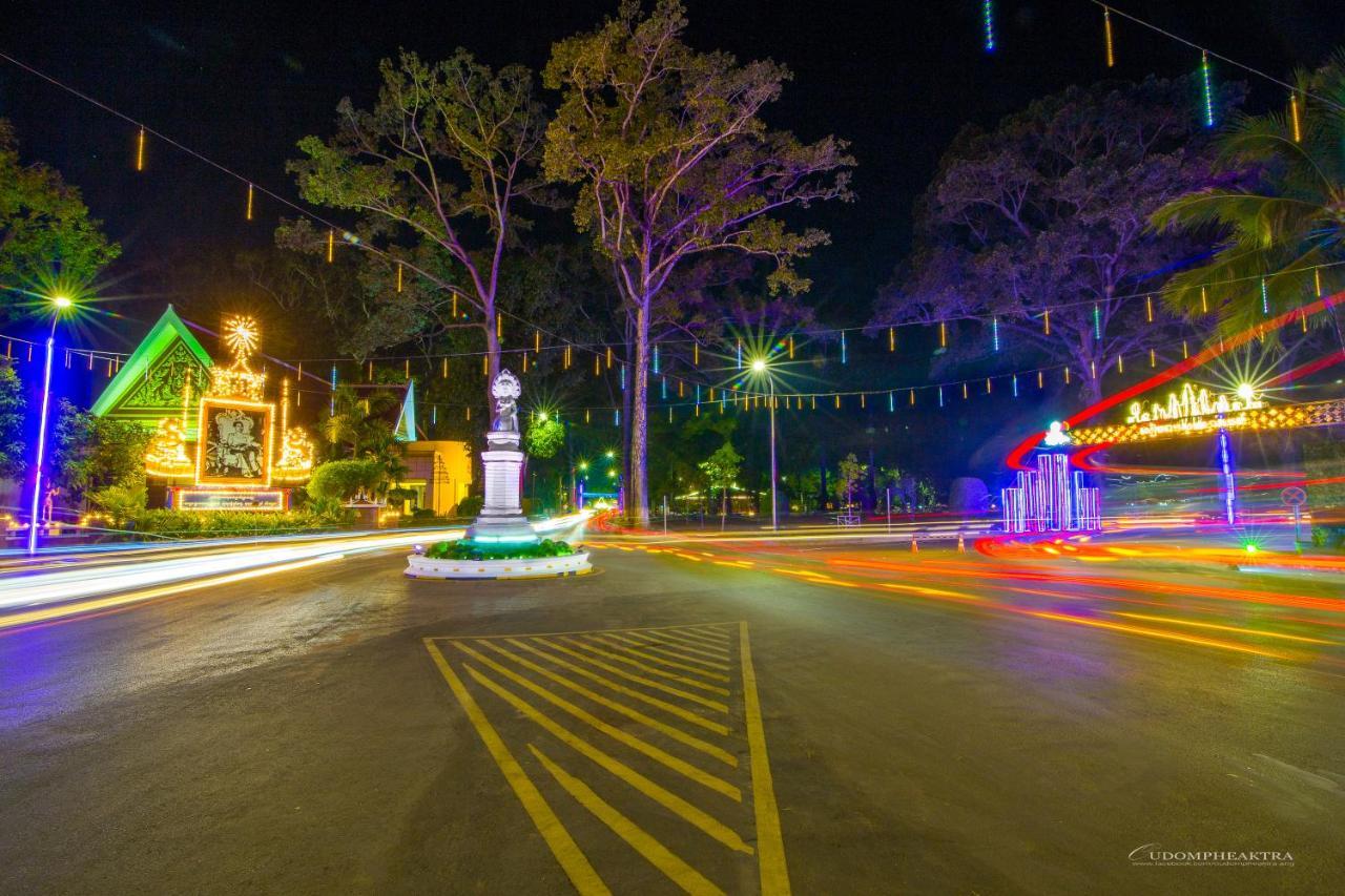 Khách sạn Ashia & Lounge 3*