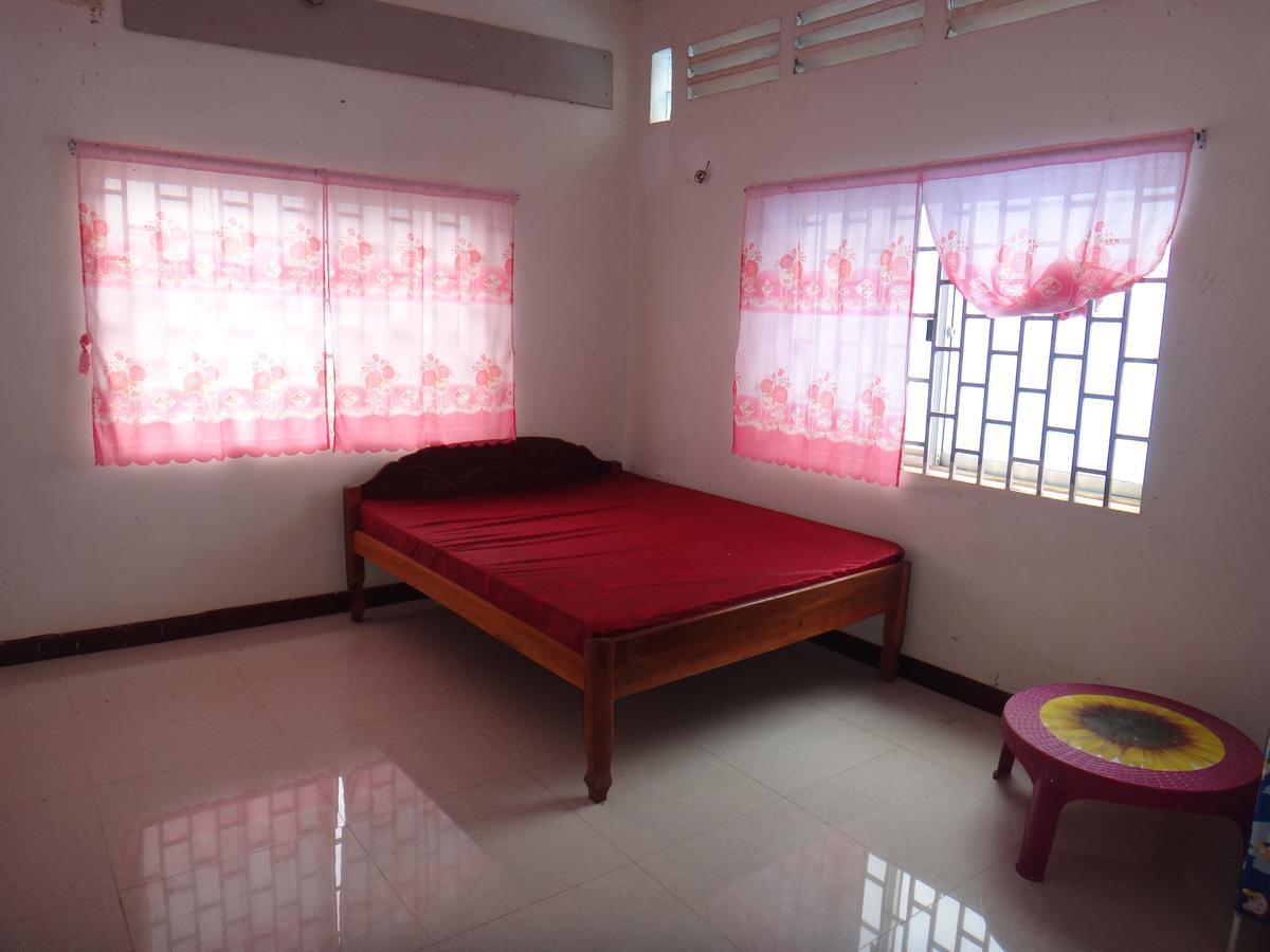 Sithoun Monorom (adults Only)