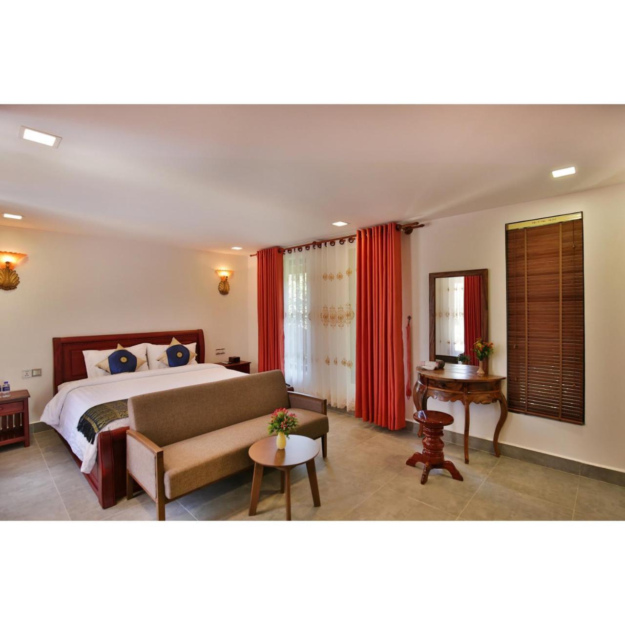 Angkor Diamond Pool Siem Reap