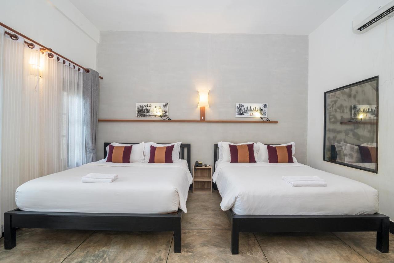 Hotel Lok Taneuy 4*