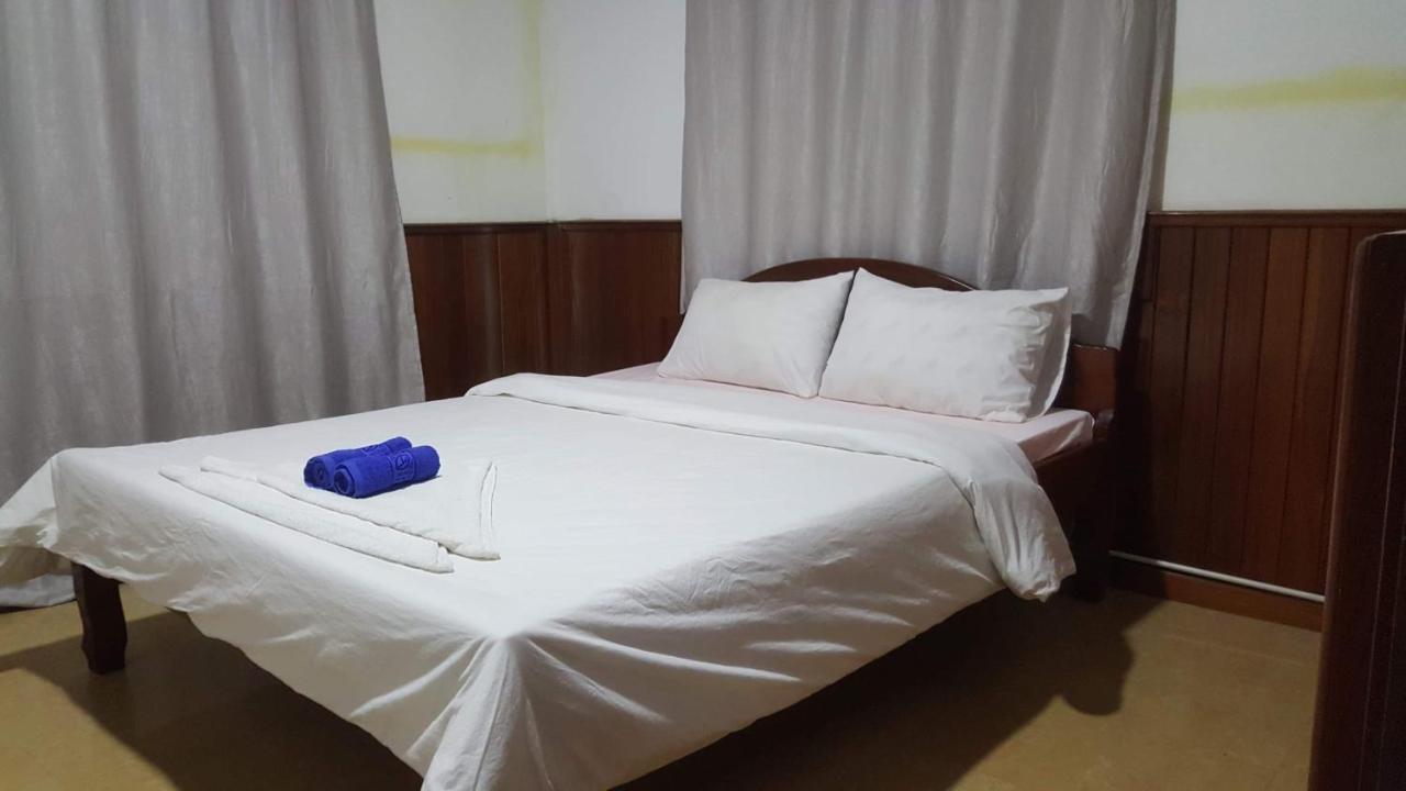 Hostel Alis' House *