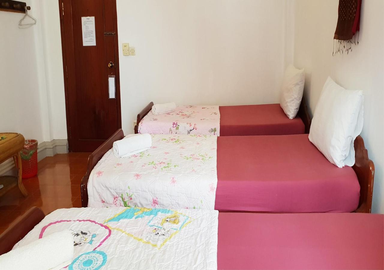 Guest house Smiley's 2*