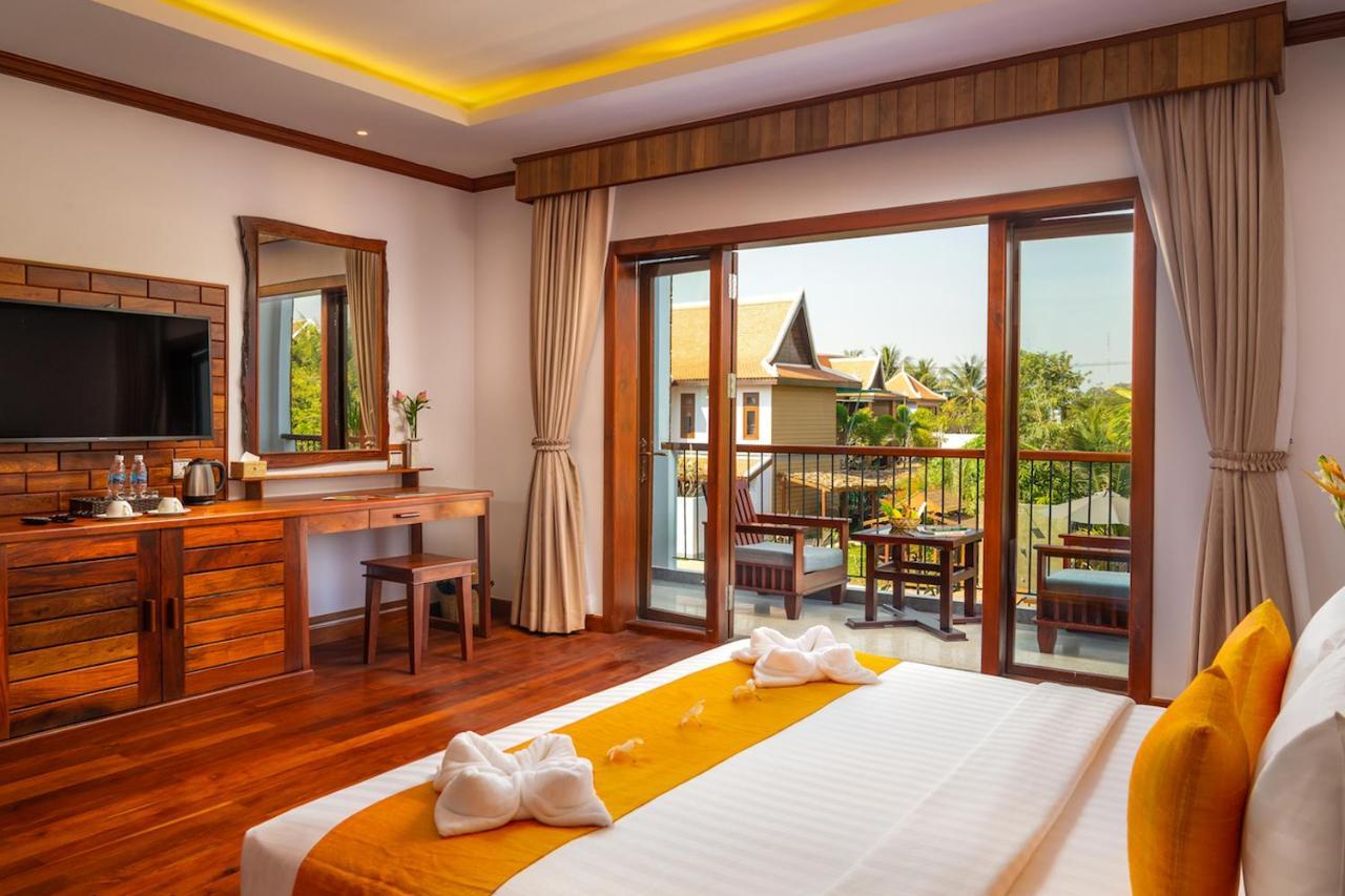 Hotel Khmer House 4*