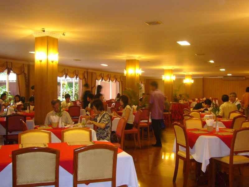 Salina Hotel 3*