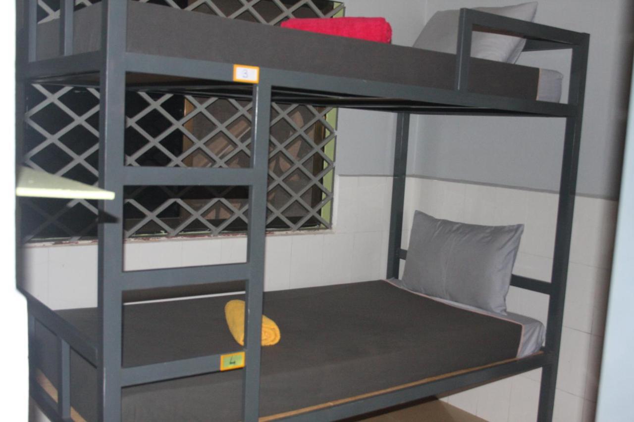 Dormpoint - (adults Only) Guest house