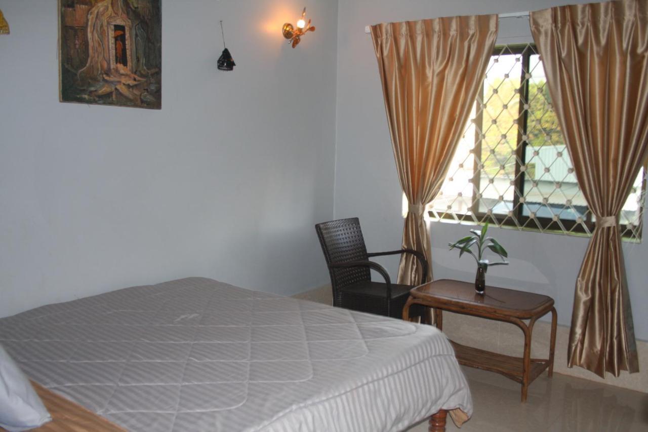 Dormpoint - (adults Only) Guest house *