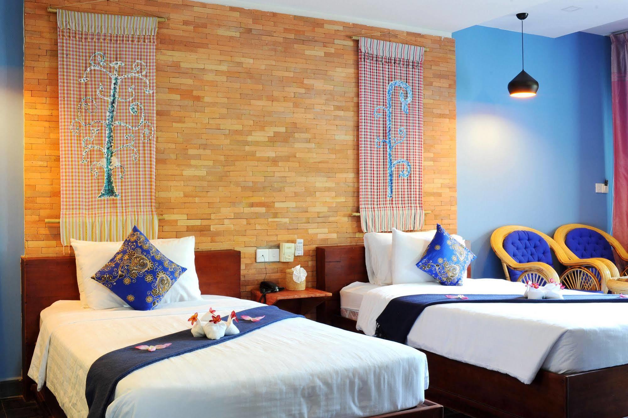 Charming Angkor & Hotel 4*