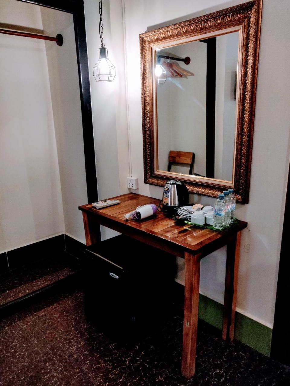 The Cashew Nut Guest house 3*