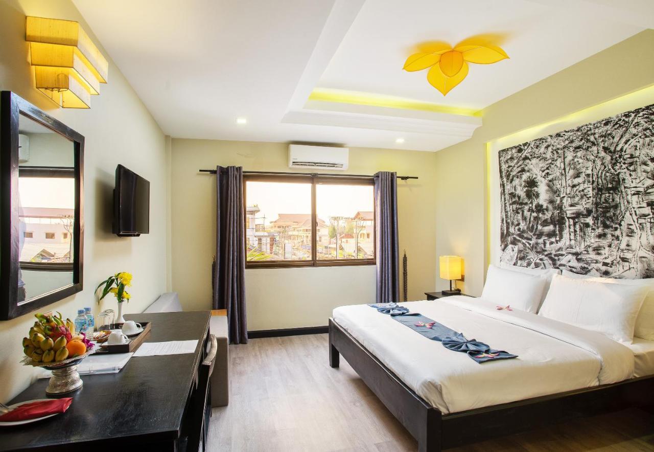 Hotel De La Chheng 3*
