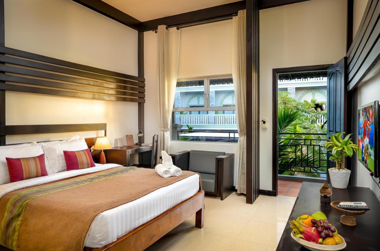 Reveal Courtyard In Reveal Angkor Hotel 4*