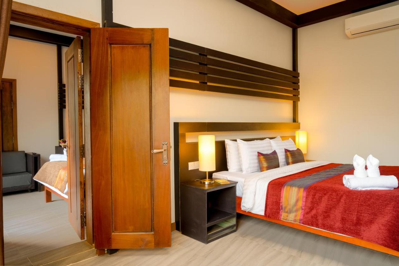 Hotel Reveal Courtyard In Reveal Angkor 4*
