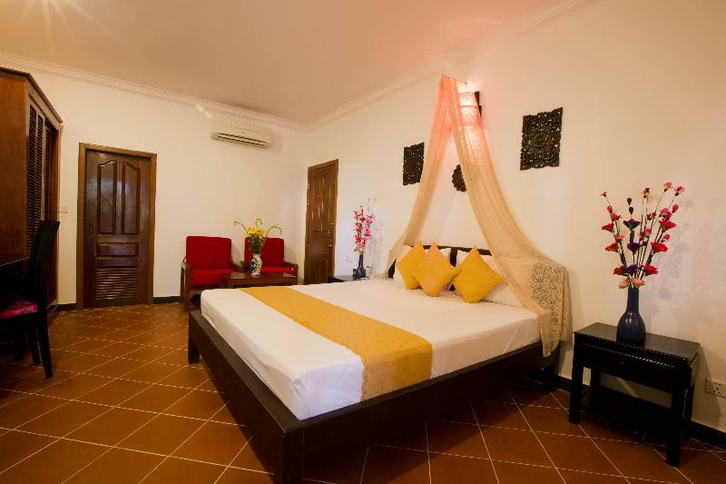Boutique Angkor Hotel 3*