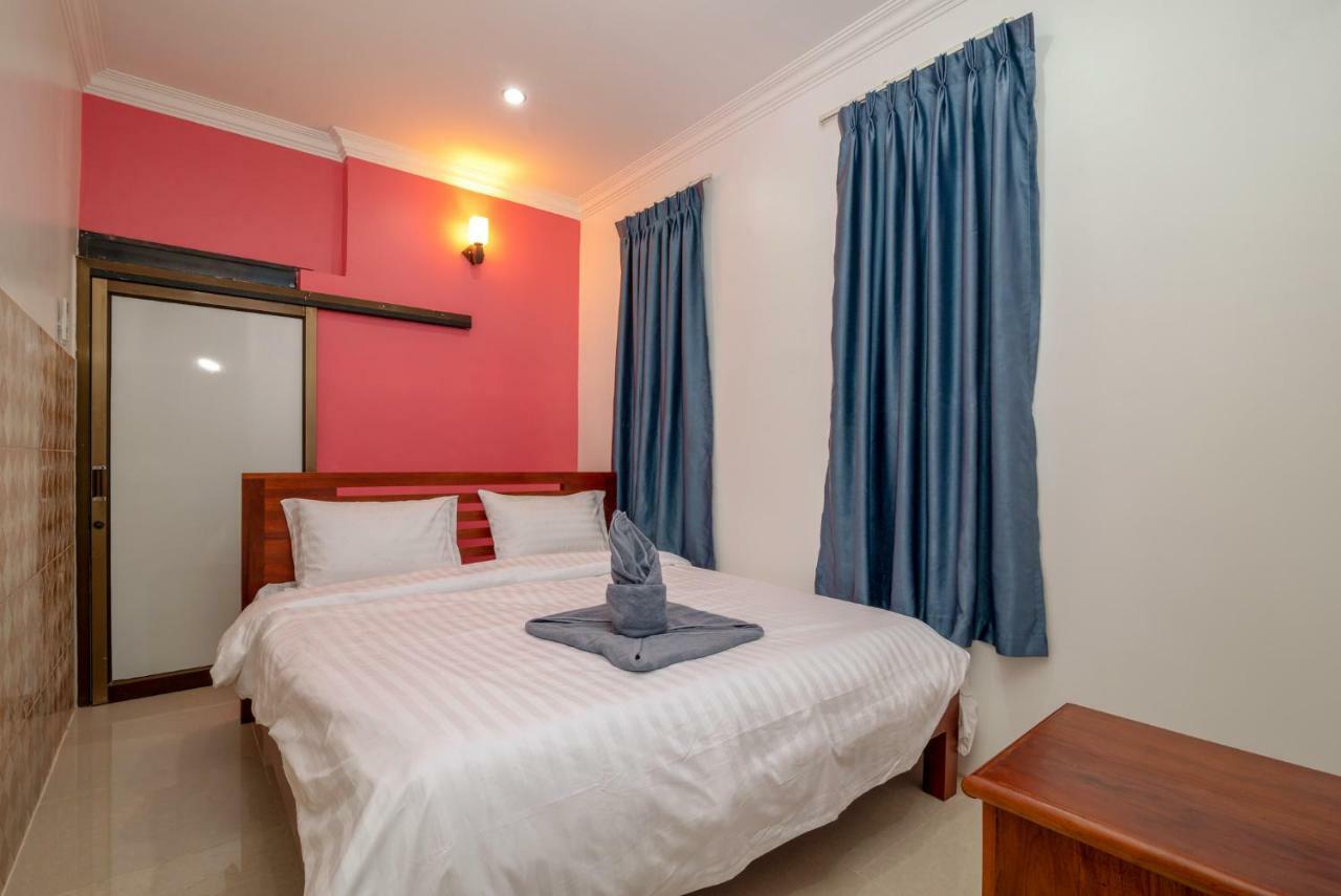 Agogo Hostel *