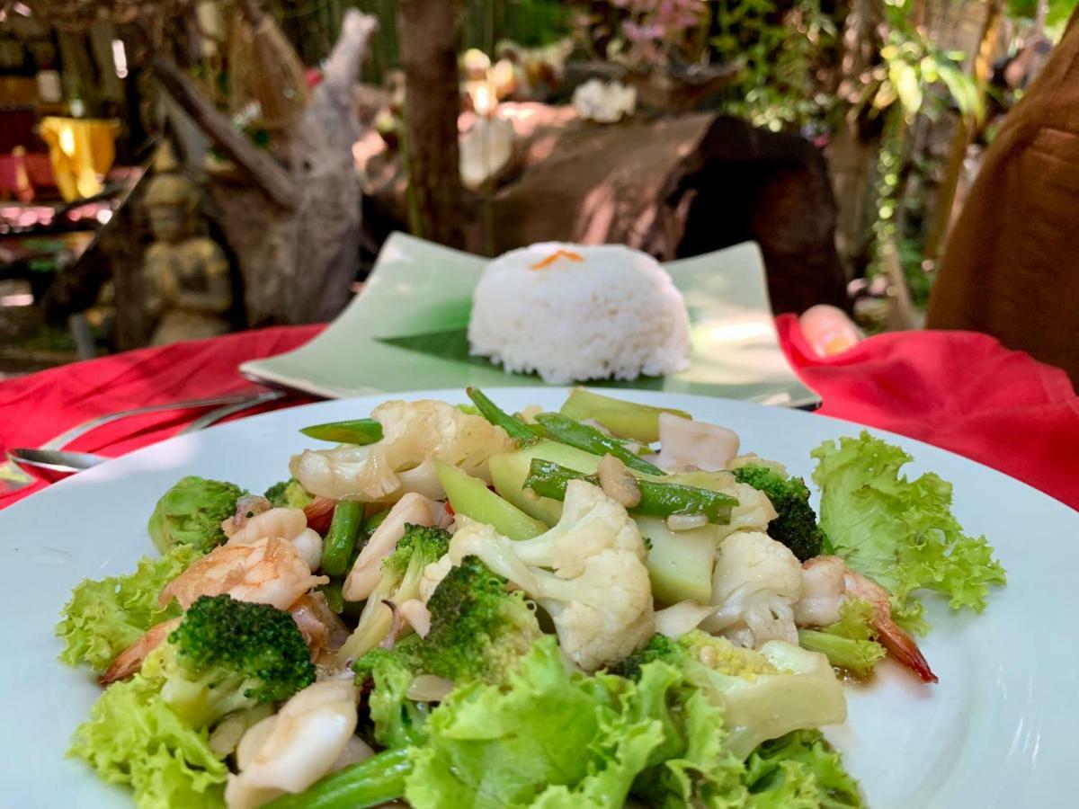 Petit Boutique & Khách sạn