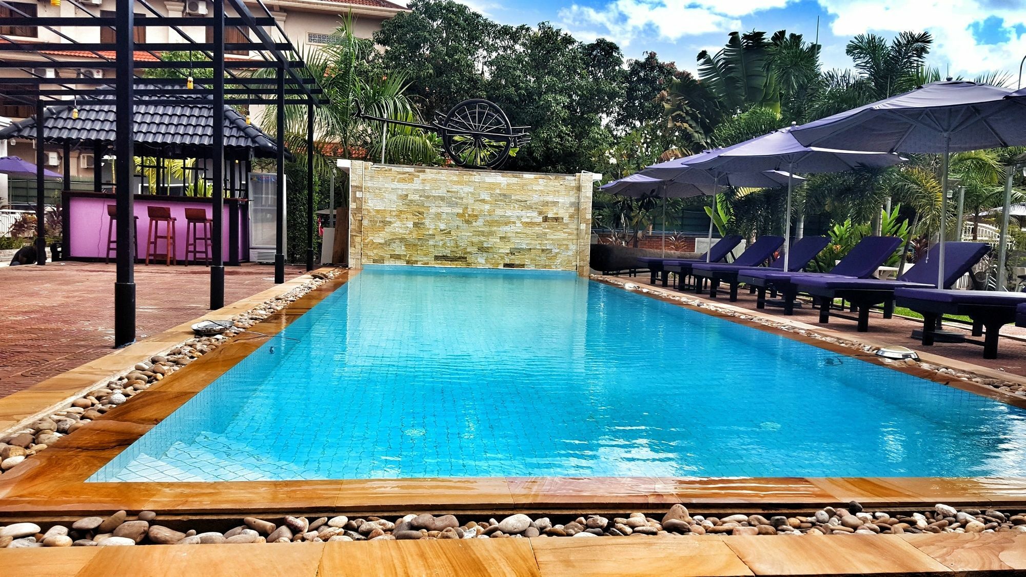 White Lotus Hotel 3*