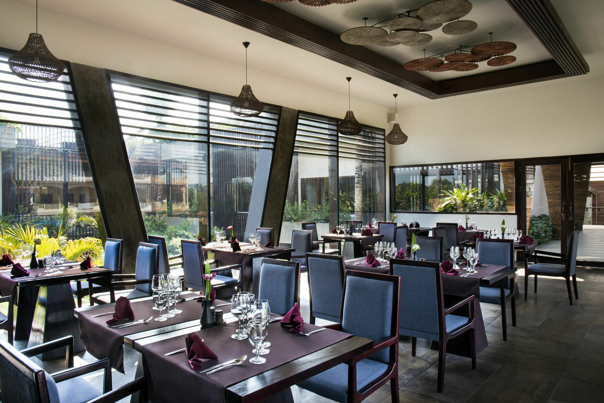 Chronicle & Hotel Siem Reap